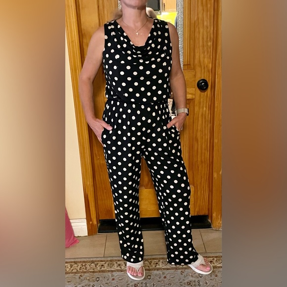 Enfocus Studio Jumpsuits Color: Black/white Size: 6R polyester/spandex - Picture 1 of 5